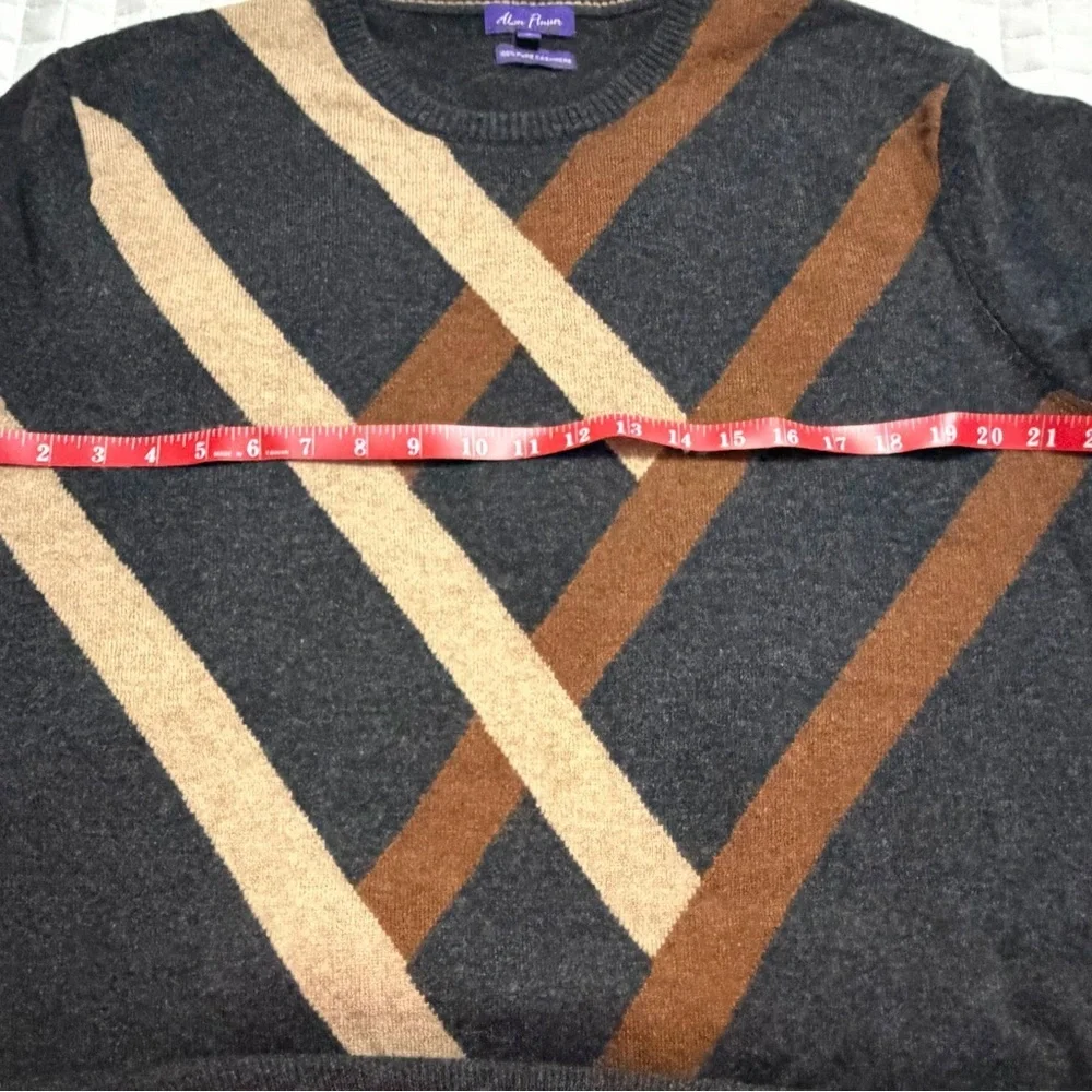 Alan Flusser Gray and Tan Crewneck Sweater 100% cashmere.#053